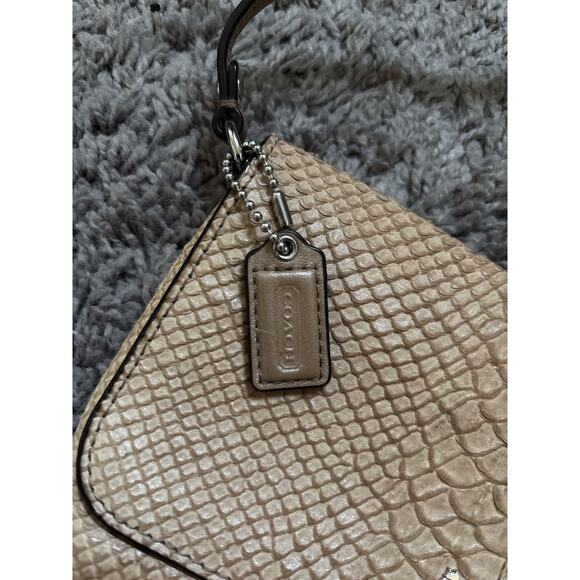Coach Alligator Skin Clutch/ Wristlet w removable strap from 2008/9 Beige - Picture 6 of 9